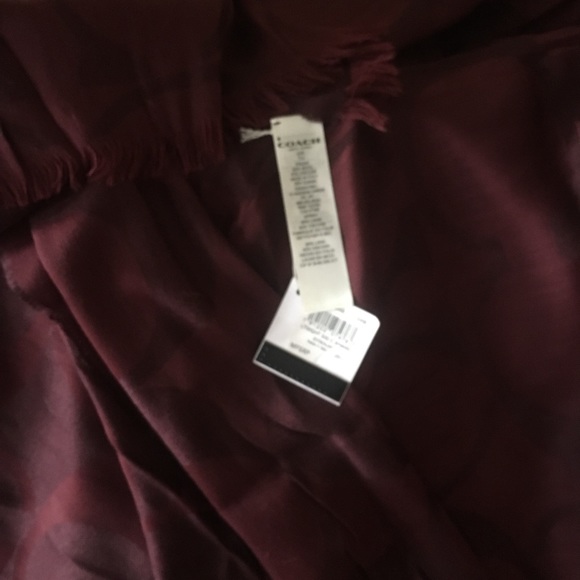 New Burgandy Coach Lightweight Signature Shawl - Picture 2 of 3
